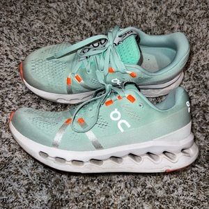 Women’s On Cloudsurfer 7